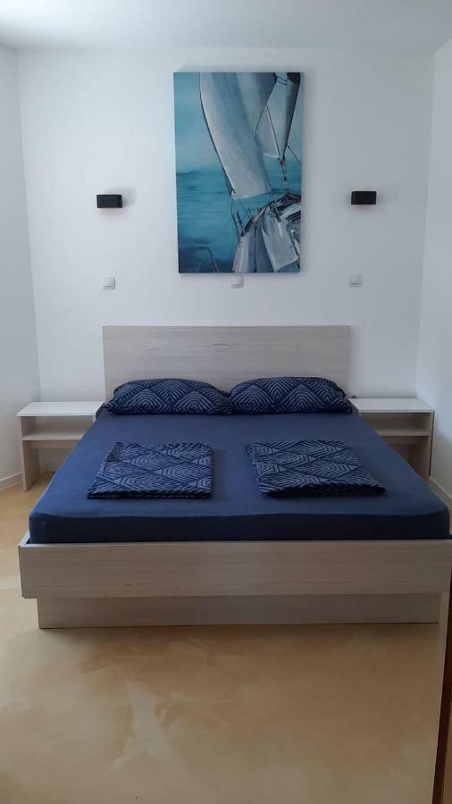 Apartment Mare - Pag Pag Town Eksteriør bilde